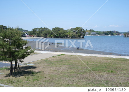 松島波打浜の景色 103684180