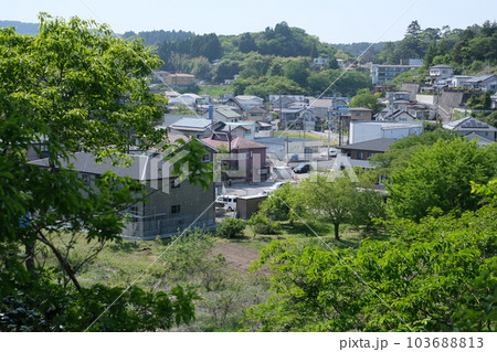 高台から眺めた松島町の家並 高台から眺めた松島町の家並 103688813