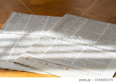 英字新聞　朝　　朝日 103689235