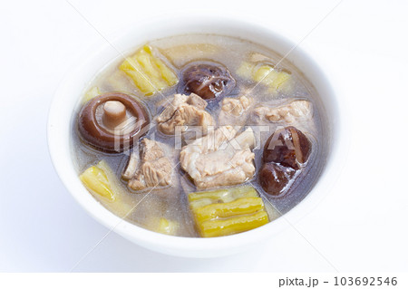 Bitter melon with pork rib soup recipe Bitter melon with pork rib soup recipe 103692546