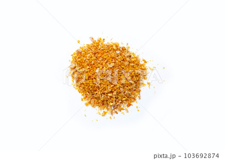 Dried chopped garlic on white 103692874