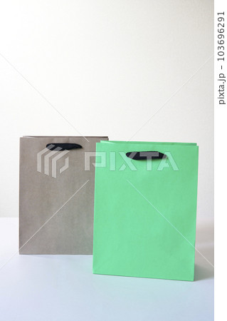 オシャレな紙袋 103696291
