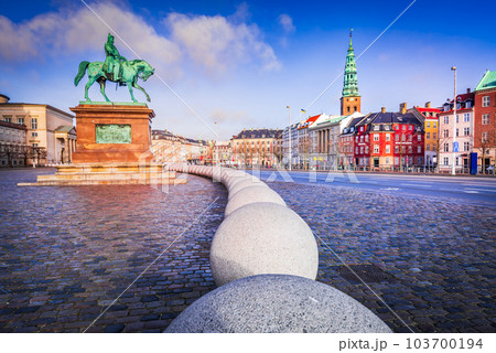 Copenhagen, Denmark. Christianborg Slotsplads and city downtown. 103700194