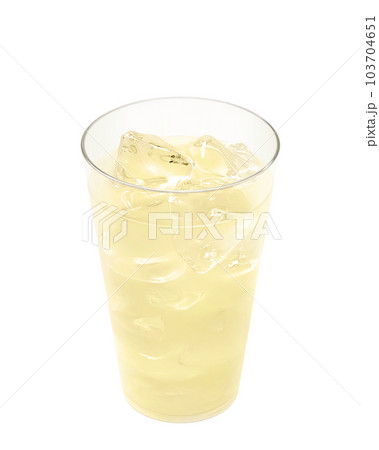 グラスに入ったレモネードのイラスト リアル グラスに入ったレモネードのイラスト リアル 103704651