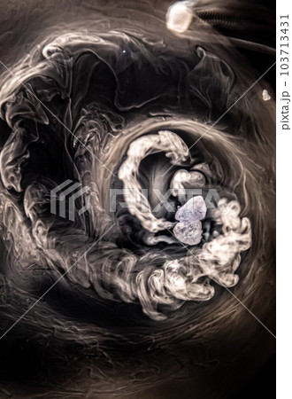 Vaporizing Dry Ice Crystal In Laboratory Simulating The Effect Of an Comet Tail 103713431