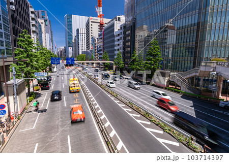 《東京都》東京交通イメージ・都市風景 103714397