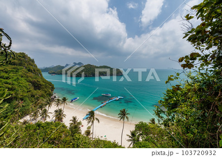 tropical paradise,Bird eye view of Angthong national marine park, koh Samui, Suratthani, Thailand. tropical paradise,Bird eye view of Angthong national marine park, koh Samui, Suratthani, Thailand. 103720932