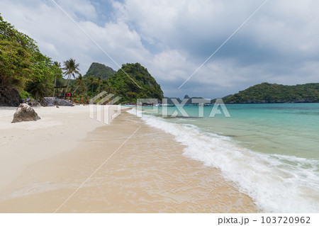 beautiful beach and sky at Ang Thong National Marine Park,tropical paradise,Samui District, Suratthani, Thailand 103720962