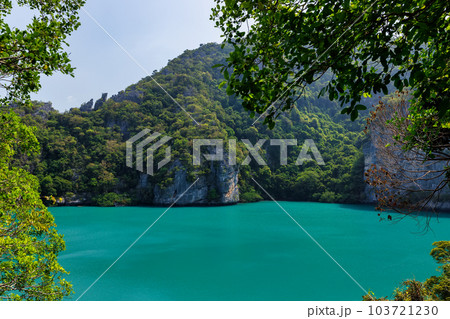 beautiful lagoon,tropical paradise,Angthong national marine park, koh Samui, Suratthani, Thailand. beautiful lagoon,tropical paradise,Angthong national marine park, koh Samui, Suratthani, Thailand. 103721230