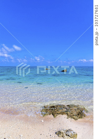 明石ビーチ (石垣島 10月 晴れ) 明石ビーチ (石垣島 10月 晴れ) 103727681