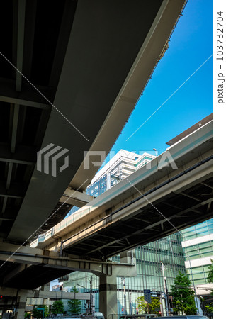 横浜 首都高速金港ジャンクション 分岐と合流 2023.05　c-1 103732704