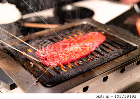 焼き肉イメージ 外食 料理 焼き肉イメージ 外食 料理 103739192