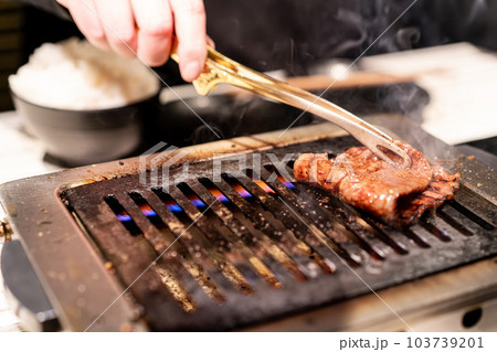 焼き肉イメージ 外食 料理 焼き肉イメージ 外食 料理 103739201