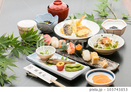 高級感ある和食のイメージ画像 天ぷらお寿司定食ランチ画像 高級感ある和食のイメージ画像 天ぷらお寿司定食ランチ画像 103743853