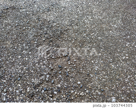 背景素材　舗装された道路 103744305