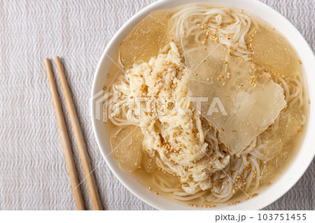 Korean Cold Noodles with Chicken Chicken Naengmyeon 103751455