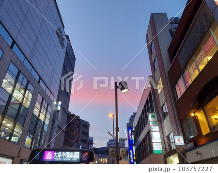 大泉学園の夕景、美しい茜色。 103757227