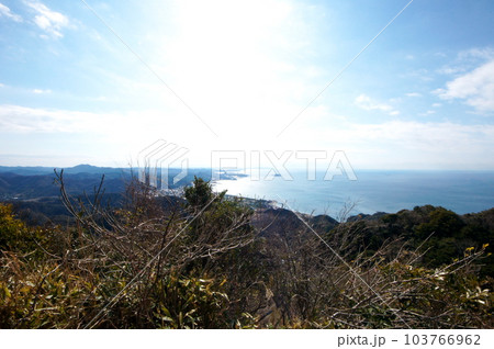 千葉県鋸南町鋸山 山頂からの眺め 千葉県鋸南町鋸山 山頂からの眺め 103766962