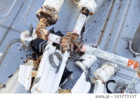 受水槽廻り既設給水管 受水槽廻り既設給水管 103773137