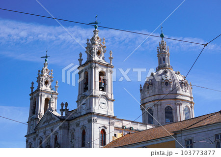 ポルトガル・リスボンのエストレラ大聖堂(Basilica da Estrela) ポルトガル・リスボンのエストレラ大聖堂(Basilica da Estrela) 103773877