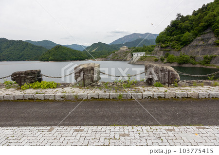 奈良俣ダムの堤体 群馬県 奈良俣ダムの堤体 群馬県 103775415