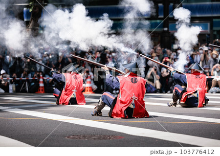 仙台青葉まつり　伊達古式火縄銃演武式 103776412