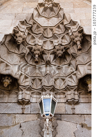 トルコ　エルズルムにあるモスクのミフラーブ 103777239