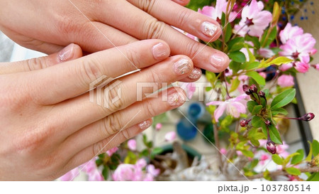 お花と春ネイル お花と春ネイル 103780514