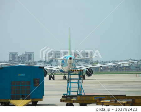 ホーチミン　タンソンニャット空港　 103782423
