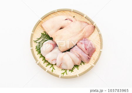 アンコウの身と肝（あん肝） 103783965