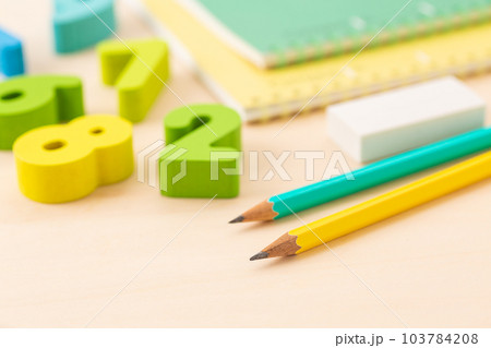 学習・教育イメージ 103784208