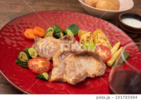 ポークソテー 103785984