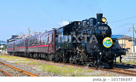 七井の蒸気機関車 103786897