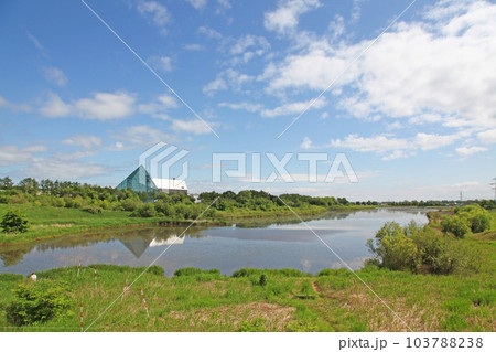 北海道札幌市「モエレ沼公園」「ガラスのピラミッド」 北海道札幌市「モエレ沼公園」「ガラスのピラミッド」 103788238