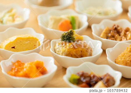 お惣菜 お惣菜 103789432