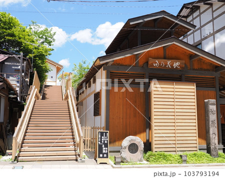 草津温泉　裏草津（地蔵エリア）の風景 103793194