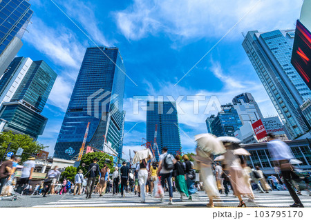 日本の東京都市景観 脱コロナ!。希望の明日へ渋谷6棟…真夏のような日差し、脱マスク本格化!=6月7日 日本の東京都市景観 脱コロナ!。希望の明日へ渋谷6棟…真夏のような日差し、脱マスク本格化!=6月7日 103795170