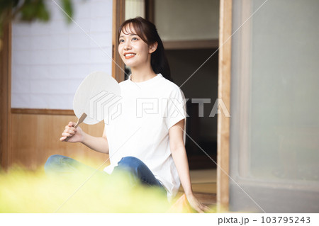 女性 スローライフ 女性 スローライフ 103795243