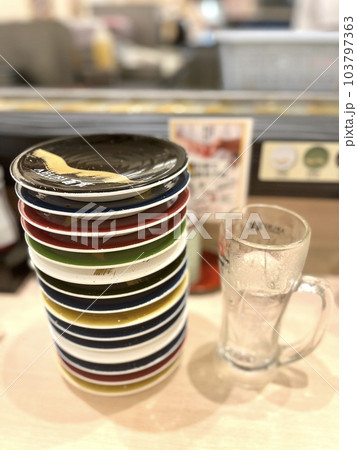 炎上覚悟の回転寿司 103797363