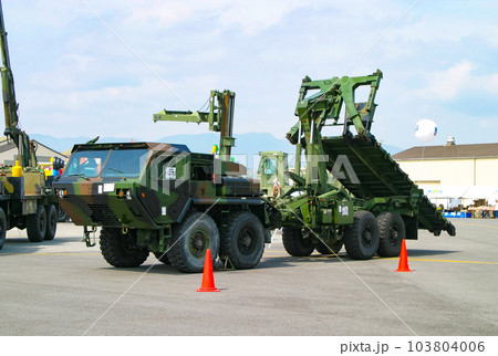 展示される米海兵隊の車両 Mk48/18牽引車 展示される米海兵隊の車両 Mk48/18牽引車 103804006