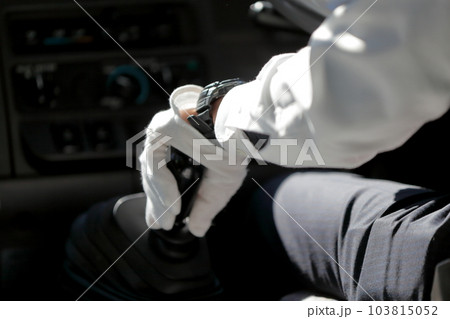 マイクロバス運転席　イメージ 103815052