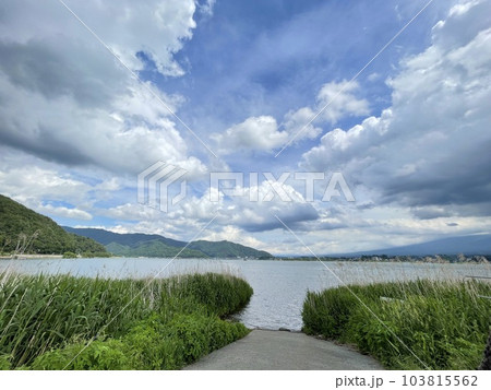 大石公園からみた河口湖 103815562