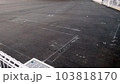 駐車場の白線の下書き線 103818170