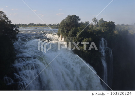 【ジンバブエ】ビクトリアフォールズ 103820224