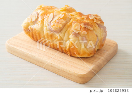 taro toast bread on wood board 103822958