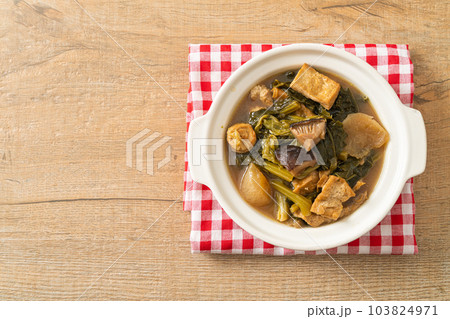 Chinese vegetable stew with tofu or mixture of vegetables soup Chinese vegetable stew with tofu or mixture of vegetables soup 103824971