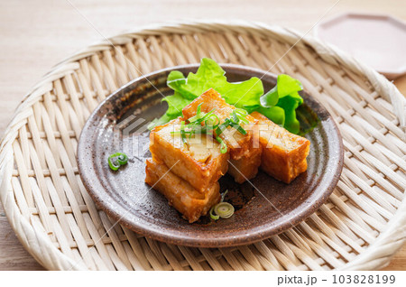 絹揚げの唐揚げ 103828199