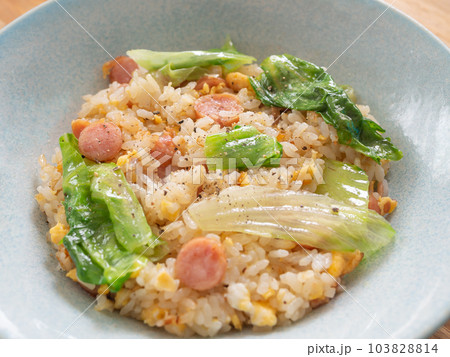 レタスとハムの炒飯 103828814