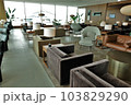 空港ラウンジ 103829290