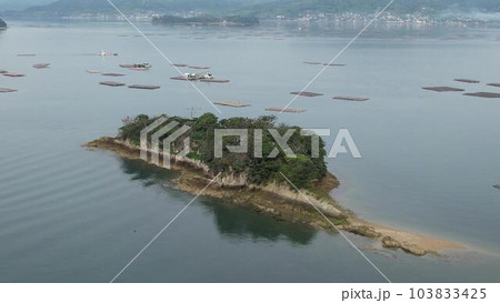 鳥の島を空撮1 鳥の島を空撮1 103833425